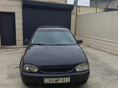 Volkswagen Golf, 2000 il