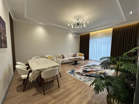 Novxanıda 5 otaqlı həyət evi kirayə verilir, 250 m², 5 000 AZN/ay, şəkil 5 / 12