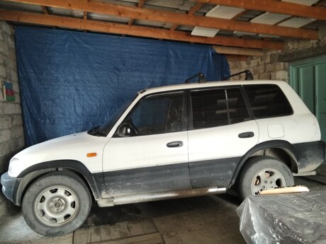 Toyota RAV 4, 1997 il