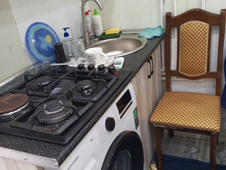 1-otaqlı mənzil kirayə verilir, Ağadadaş Qurbanov küç.11, 17 m²