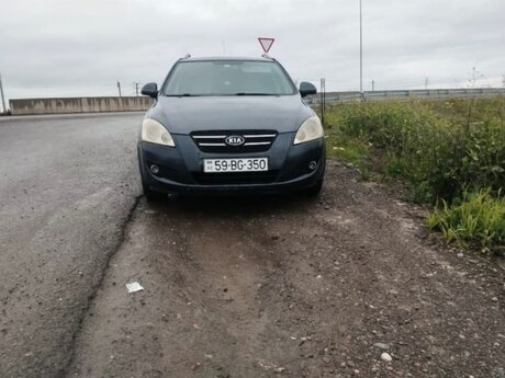KIA Cee`d, 2009 il KIA Cee`d, 2009 il
