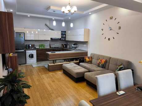 2-otaqlı yeni tikili kirayə verilir, Xətai m., 100 m²