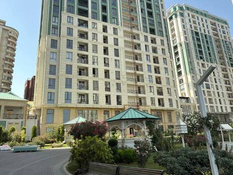 4-otaqlı yeni tikili, Nərimanov r., 219.6 m²