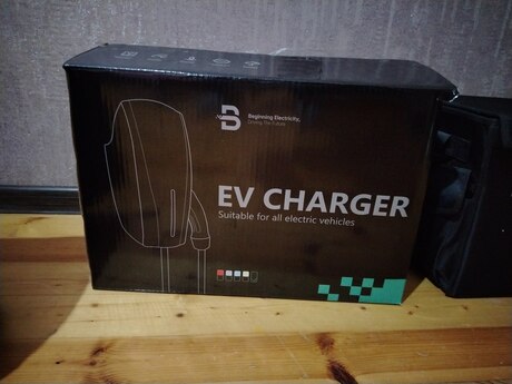 Elektromobil şarj aləti