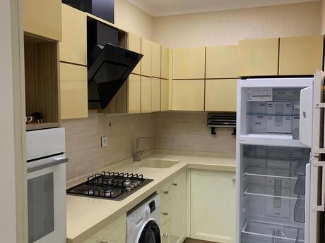 28 Mayda 2 otaqlı yeni tikili mənzil kirayə verilir, 70 m², 1 000 AZN/ay, şəkil 2 / 12