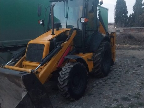 Tikinti yükləyici New Holland, 2013 il