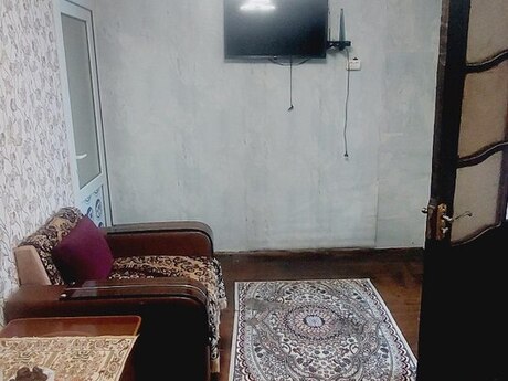 5 otaq · 100 m²