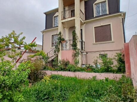 5 otaq · 230 m²