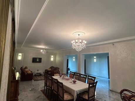 5 otaq · 240 m² · 1/1 mərtəbə, Maştağa