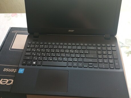Noutbuk Acer Extensa 15