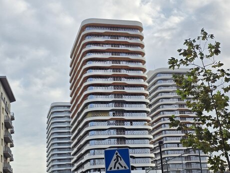3 otaq · 180 m² · 10/20 mərtəbə, Ağ şəhər
