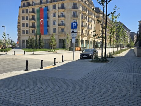4 otaq · 215 m²