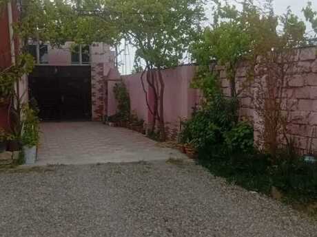 5 otaqlı ev, 240 m², Keşlə, 135 000 AZN