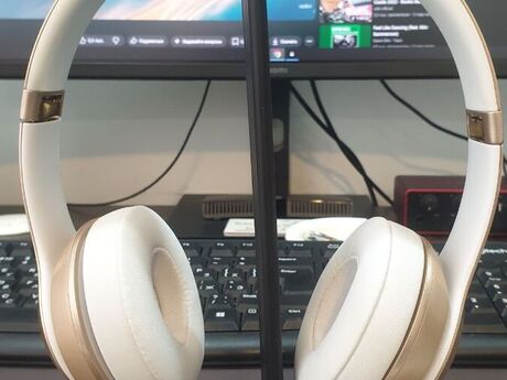 Beats Solo 2 Wireless Gold