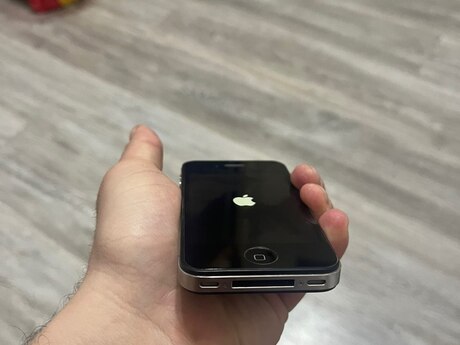 Apple iPhone 4S Black 16GB