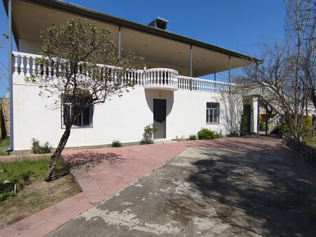 Görədildə 8 otaqlı həyət evi satılır, 120 m², 185 000 AZN, şəkil 2 / 12