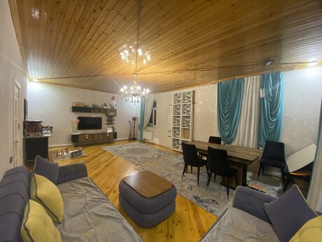 Həyət evi, Bakıxanov qəs.