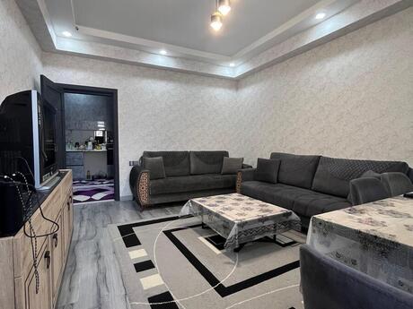2-otaqlı yeni tikili, 10-cu mkr., 74 m² 2-otaqlı yeni tikili, 10-cu mkr., 74 m²