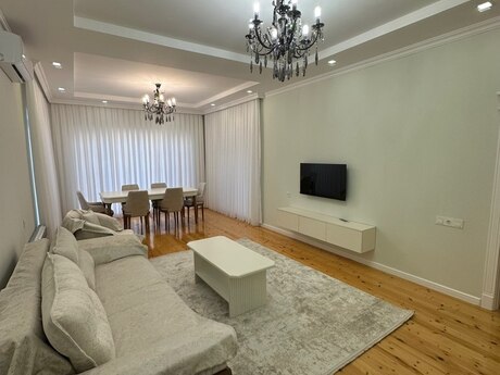 Şüvəlanda 4 otaqlı həyət evi satılır, 160 m², 280 000 AZN, şəkil 5 / 12