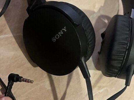 Qulaqlıqlar Sony MDR-XB550 