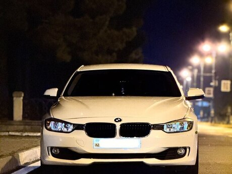 BMW 328, 2013 il