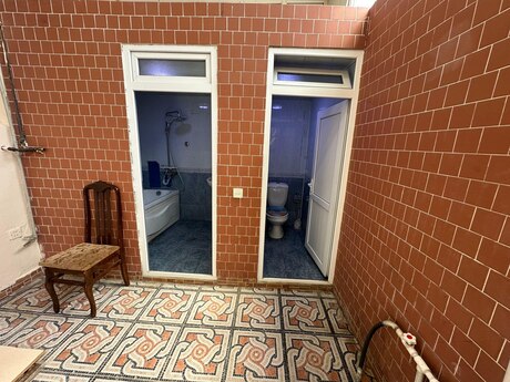 Binəqədidə 6 otaqlı həyət evi satılır, 200 m², 86 000 AZN, şəkil 3 / 12