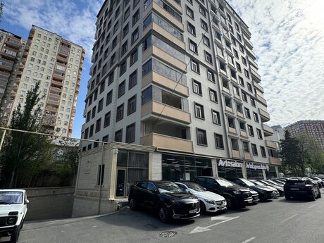 4-otaqlı yeni tikili, M.Əcəmi m., 143 m²
