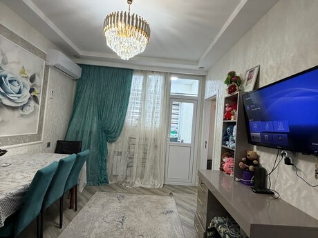 Qurtuluş 93 kompleksində 3 otaqlı yeni tikili mənzil satılır, 54 m², 84 000 AZN, şəkil 2 / 8