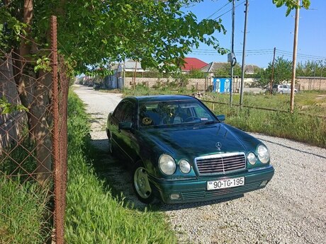Mercedes E 280, 1996 il
