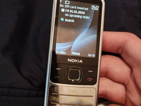 Nokia 6700 Silver Metallic Nokia 6700 Silver Metallic