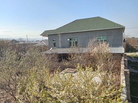 Bağ evi, Sumqayıt ş. Bağ evi, Sumqayıt ş.