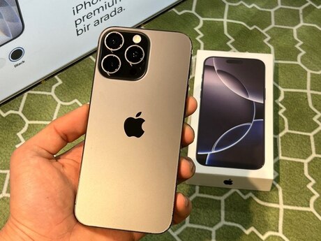 Apple iPhone 16 Pro Max Black Titanium 256GB/8GB