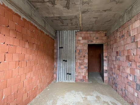 Qurtuluş 93 kompleksində 2 otaqlı yeni tikili mənzil satılır, 72 m², 76 500 AZN, şəkil 2 / 7