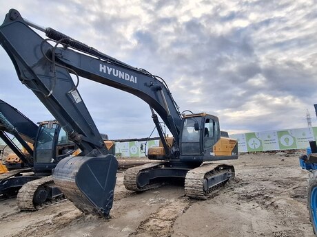 Ekskavator Hyundai, 2017 il Ekskavator Hyundai, 2017 il