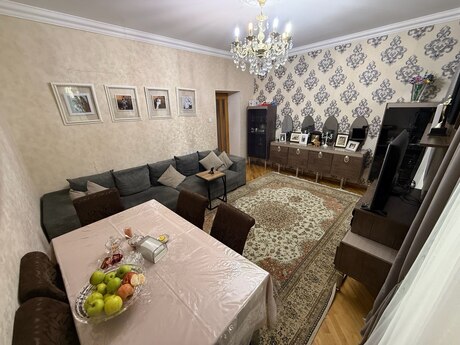 3-otaqlı mənzil, Bakıxanov qəs., 70 m²