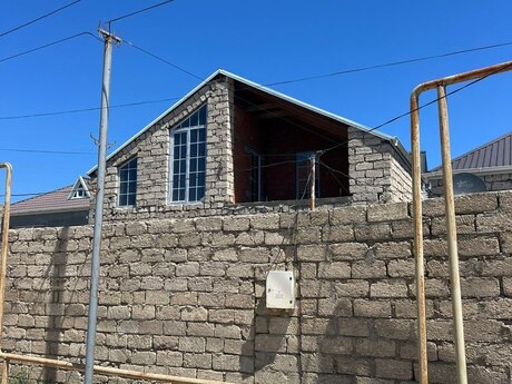 Qalada 4 otaqlı həyət evi satılır, 150 m², 42 800 AZN, şəkil 3 / 3