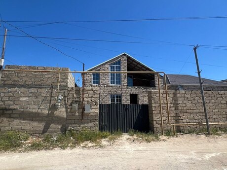 Qalada 4 otaqlı həyət evi satılır, 150 m², 42 800 AZN, şəkil 2 / 3