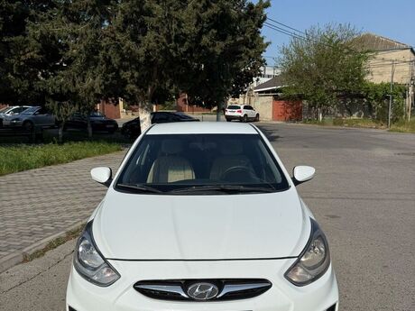 Hyundai Accent, 2012 il