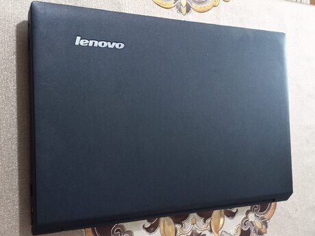 Noutbuk Lenovo