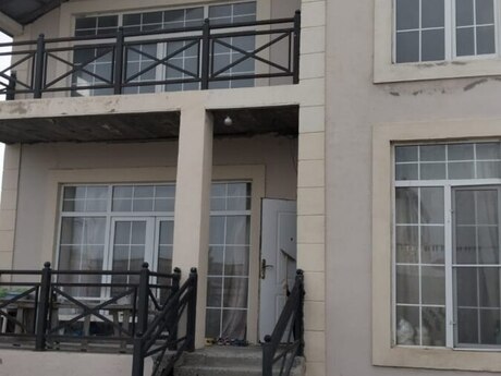 5 otaq · 150 m²