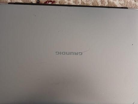 Noutbuk Grundig