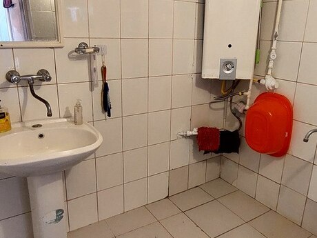 Neftçilərdə 3 otaqlı köhnə tikili mənzil satılır, 65 m², 185 000 AZN, şəkil 4 / 4
