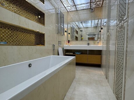 Panorama Park kompleksində 3 otaqlı yeni tikili mənzil kirayə verilir, 90 m², 900 AZN/ay, şəkil 4 / 12