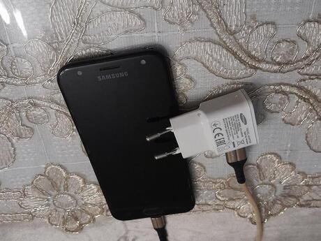 Samsung Galaxy J3 (2017) Black 16GB/2GB
