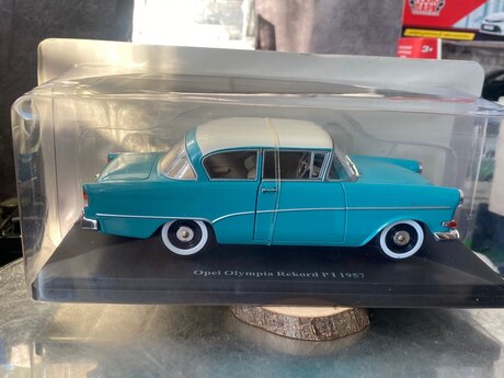 Коллекционная модель Opel Olympia Rekord P1 Biruse 1957 Коллекционная модель Opel Olympia Rekord P1 Biruse 1957