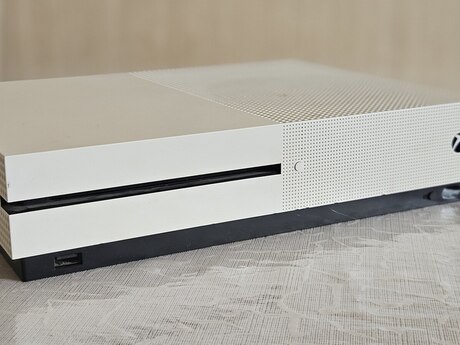 Xbox One S (ssd yaddaş)
