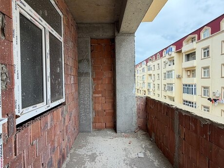 Qurtuluş 93 kompleksində 3 otaqlı yeni tikili mənzil satılır, 83 m², 85 000 AZN, şəkil 3 / 7
