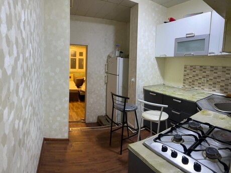 7-ci mikrorayonda 3 otaqlı köhnə tikili mənzil satılır, 70 m², 112 000 AZN, şəkil 5 / 9