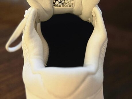 İdman ayaqqabısı Adidas İdman ayaqqabısı Adidas
