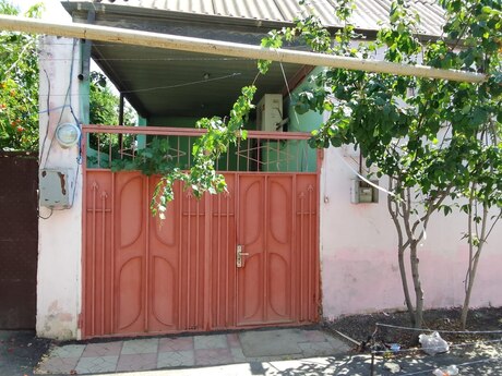 4 otaq · 65 m² · 1/1 mərtəbə, Polad Həşimov küçəsi